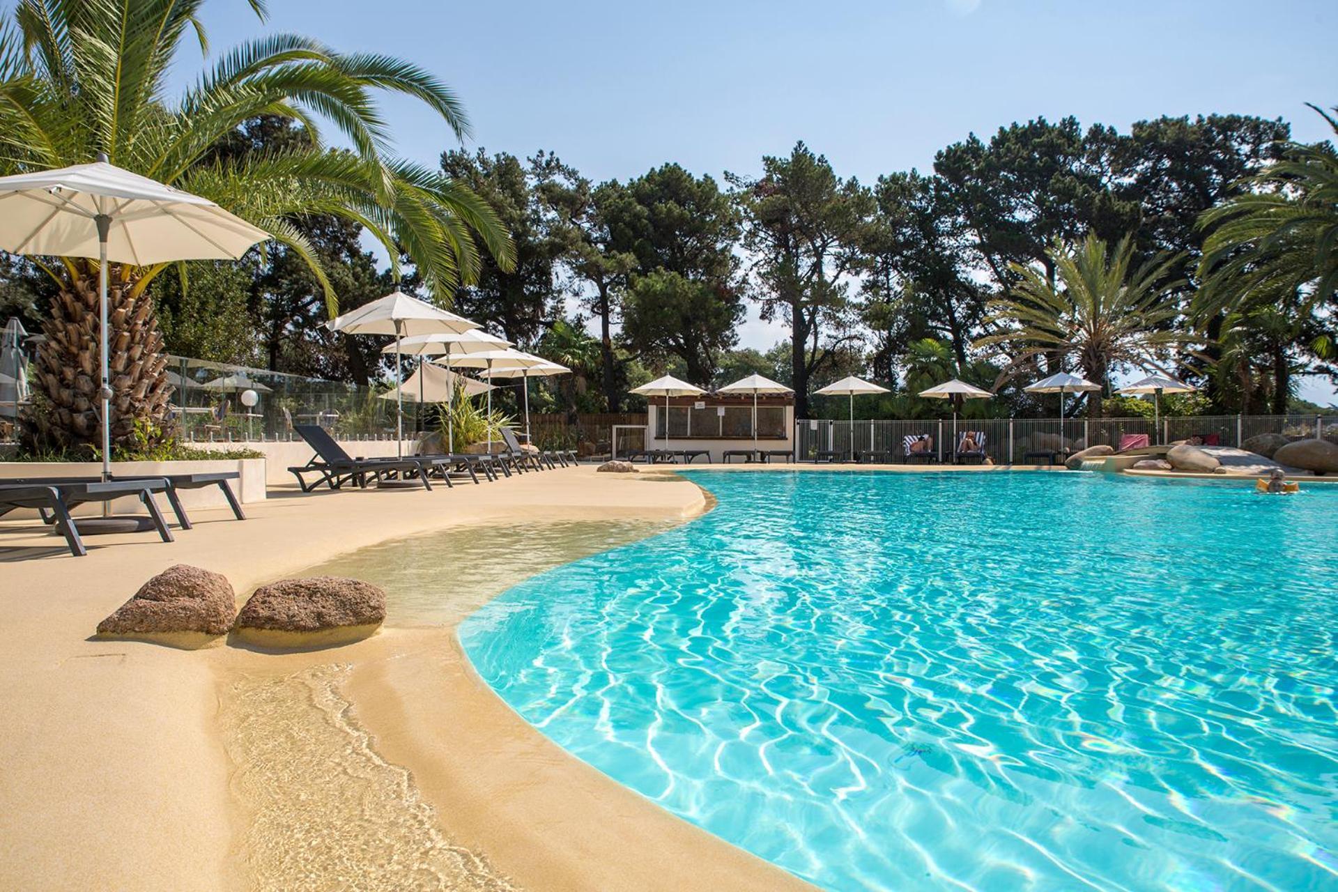 6 Hôtels de Plage en Corse-du-Sud Qui Valent le Détour